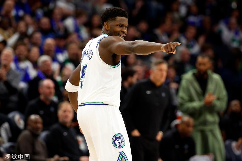 曼晚：曼联考虑将桑乔加到大马丁的交易谈判中，双方周薪相近